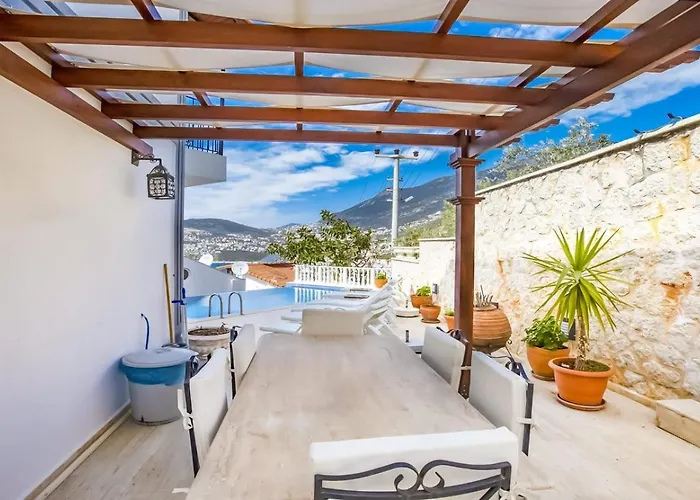 Kisla 3 Bedroom Seaview With Heated Pool Private Pool Hot Tub
